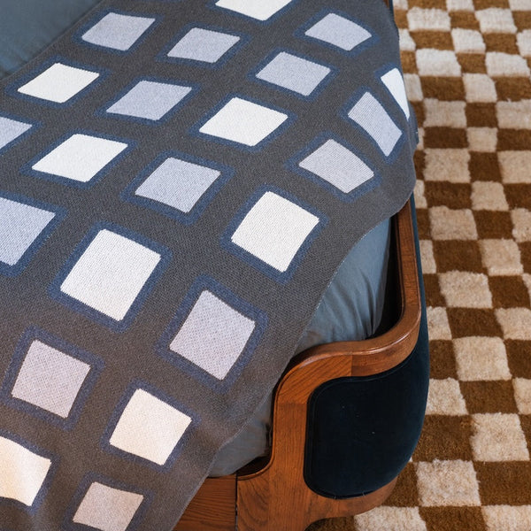 Bowery - Knitted throw blanket